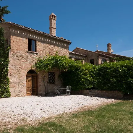 La Della Tenuta Di Tavignano Inn *