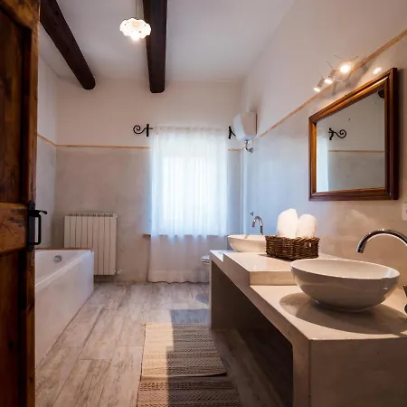 La Della Tenuta Di Tavignano Herberg Cervidone