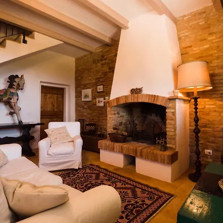 Inn La Della Tenuta Di Tavignano *